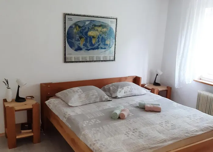 Trnovo Ob Soci Kuhala